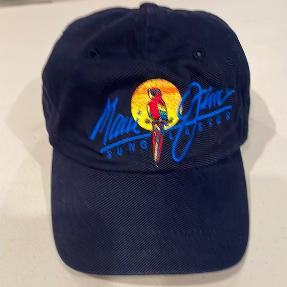 Maui Jim Black and Blue Cap with Vibrant Design